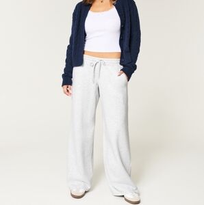 Hollister Light Heather Gray Baggy Sweatpant W/ Elastic Waistband Size 00-Short